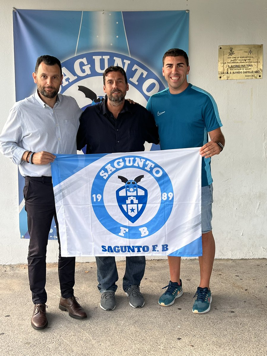 🚨🚨 OFICIAL 🤝

Desde el Sagunto FB anunciamos a Fran Cormano como nuevo entrenador del primer equipo al que le deseamos todos los éxitos deportivos.

El nuevo técnico llega del CD Acero habiendo entrenado al Juvenil A de Preferente en su último año. 
¡Bienvenido a tu casa!