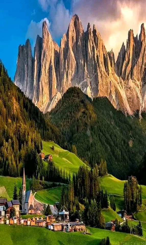 The Dolomites Italy 🇮🇹