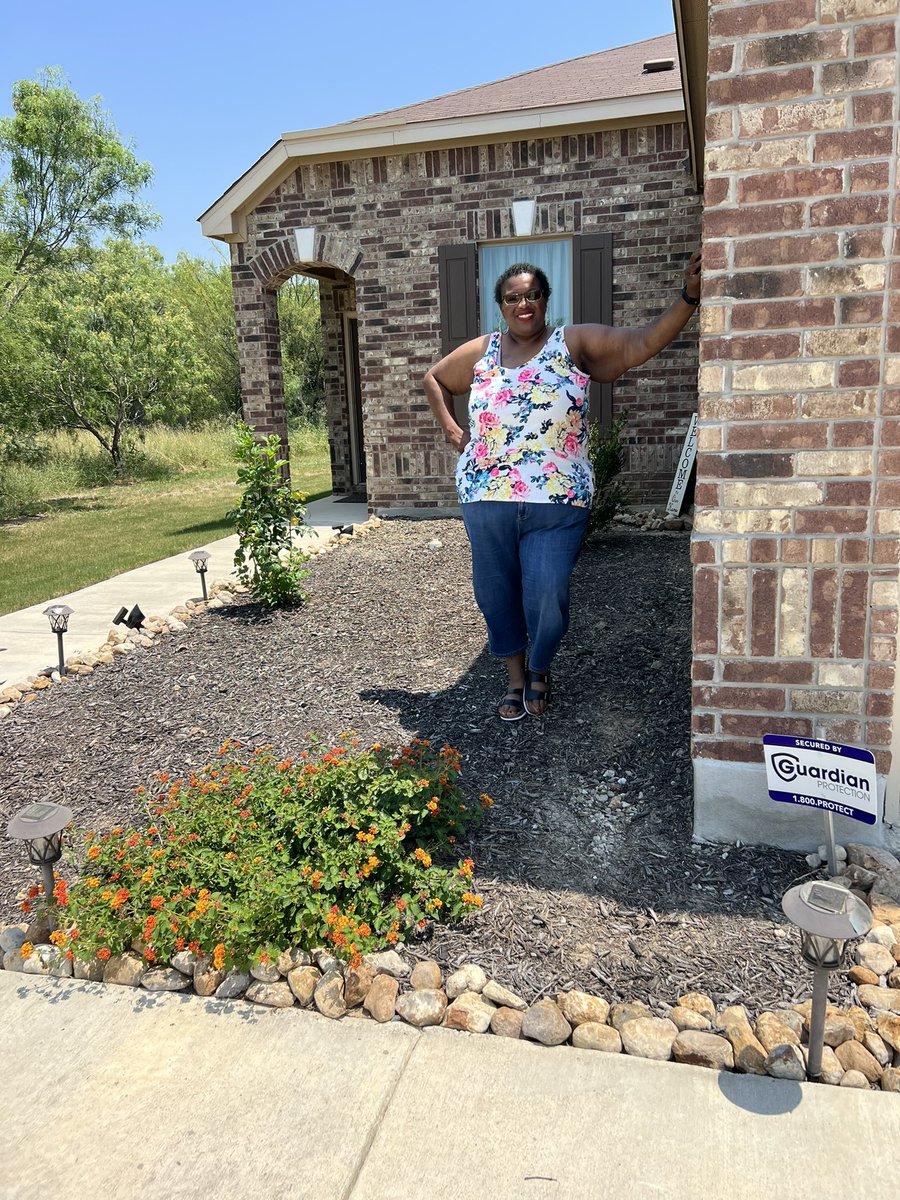 NevettaKaye's tweet photo. I have seed in the ground and I don’t mind waiting. His timing and track record is perfect. 
My best days are yet to come! That’s one of my affirmations of the day . What’s yours? #Hesapromisekeeper❤️ #daddysgirl😊 #abbafather🙌🏾 https://t.co/E71MC7dyKT