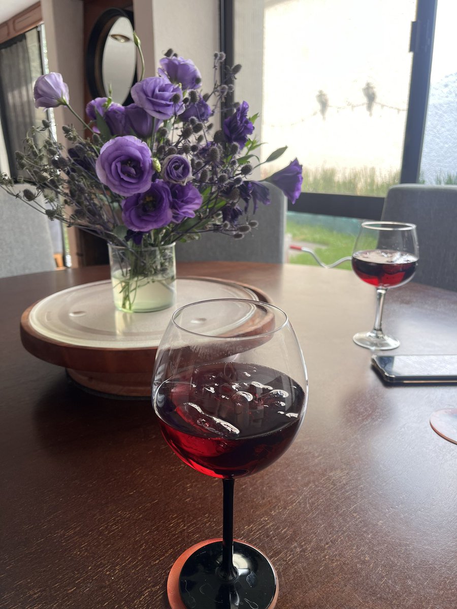 yoevabeltran's tweet image. 30 grados se combaten con tinto de verano #golpedecalor #stillspring