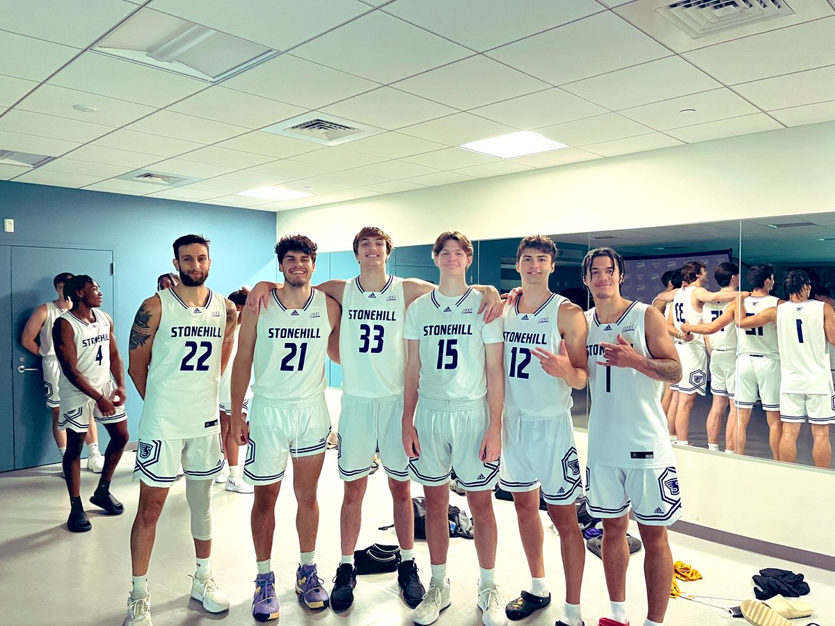 Stonehill Men's Basketball tweet media