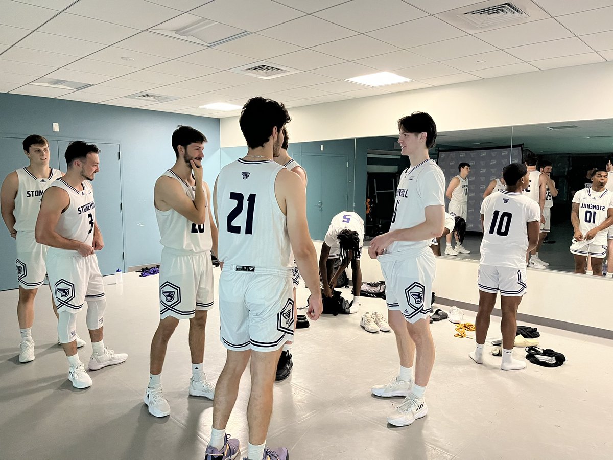Stonehill Men's Basketball tweet media
