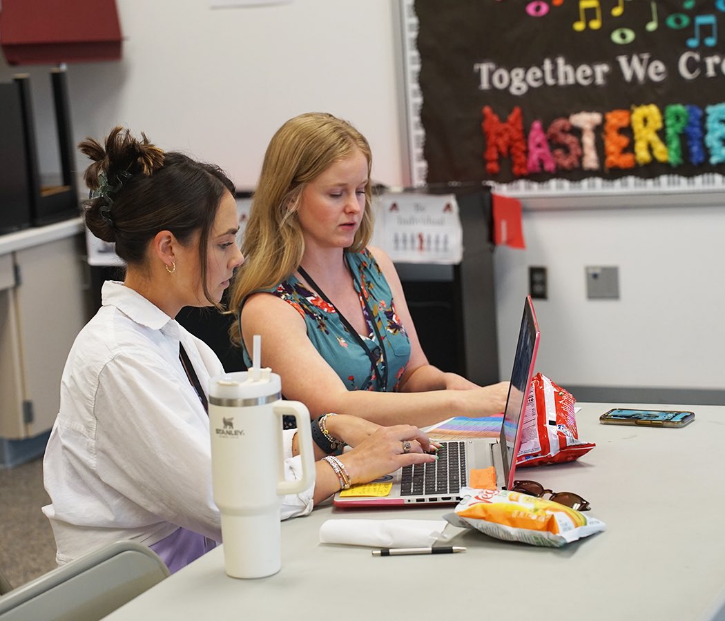 PGHWorldofWork's tweet image. Teachers from four different districts came together over the past two days to take a deep dive into #riasec and understanding the importance of knowing a student’s strengths &amp;amp; interests. @Avonworthschool @SouthFayetteSD @DukeCitySD #EF