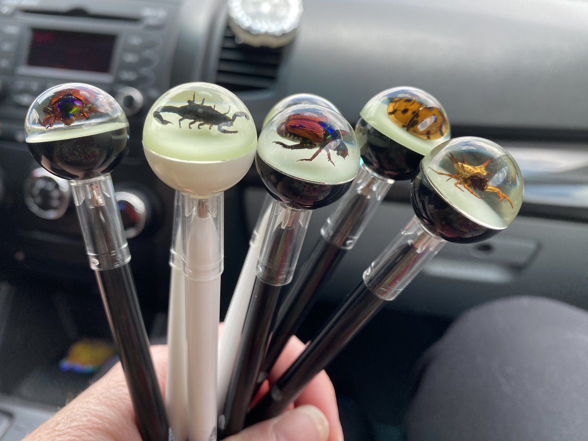 j3nf1nch's tweet photo. One perk of being on my communications team: I buy random things for my peeps 🤣. Today’s awesome surprise - bug pens that glow in the dark from The Nerd Store!
(I’m not a regular boss, I’m a cool boss 😆🤓)
#randomgifts #meangirls #piolife https://t.co/6SeC7Q5nuP