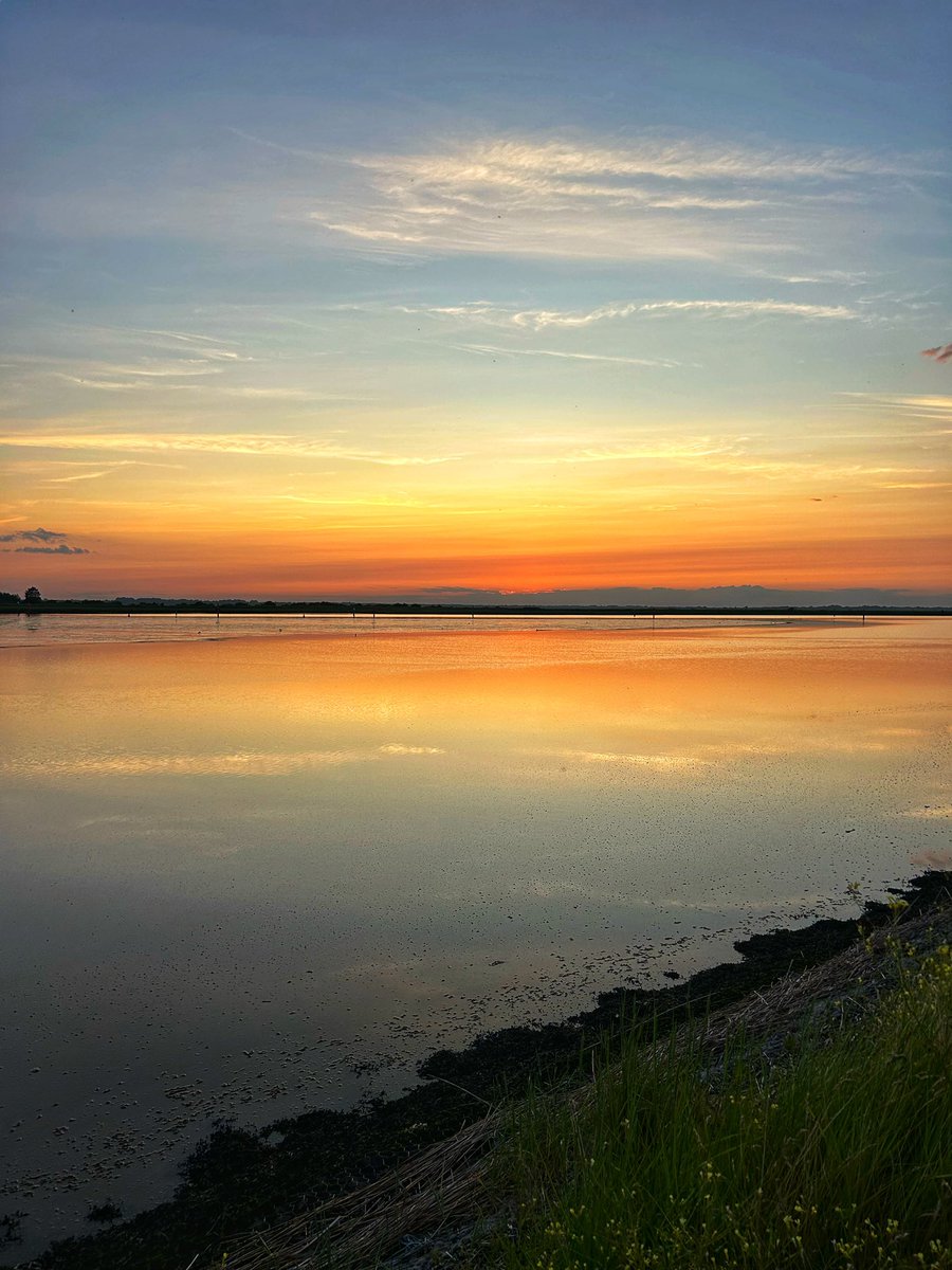 Summer solstice sunset #sunsetphotography #SummerSolstice #SummerSolstice2023 #SummerVibes @ThePhotoHour @StormHour