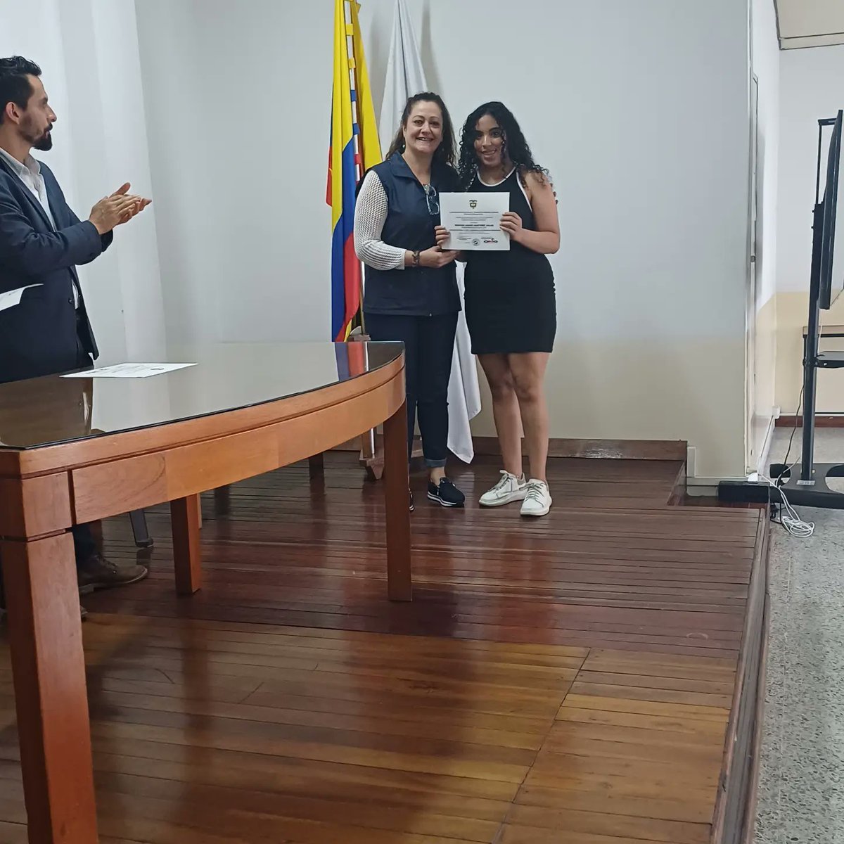 Fundacionsinfr's tweet photo. Hoy 21 de Junio , culminamos con éxito 🙌  las capacitaciones a mujeres y hombres migrante Refugiados y Desplazados; en las áreas Psicosocial; educación Financiera y Emprendimiento. 
Gracias a la Alianza din Fronteras con , Federación de ONG de Caldas y Fundación Cruzada Social. https://t.co/9x6xCperr4