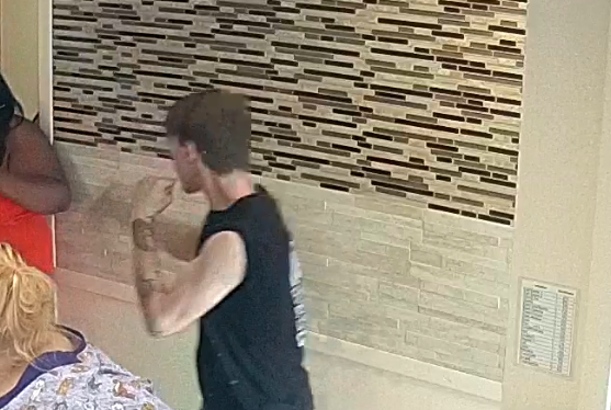 ChrisGegg's tweet photo. #developing Grand Jury decides not to pursue charges against the woman who shot &amp; killed an employee outside a Shively Animal Clinic. @WHAS11 just obtained the surveillance video.  See what happened seconds before the shooting on #WHAS11 News at 6pm. https://t.co/JiGcmxOPuf
