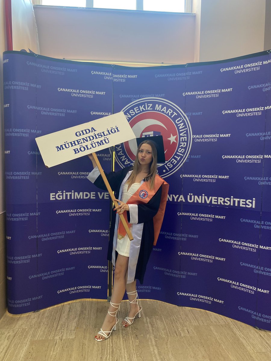 Ölmeden yapılıcaklar listemden bir kalem daha eksilttik 🫡🎓😌