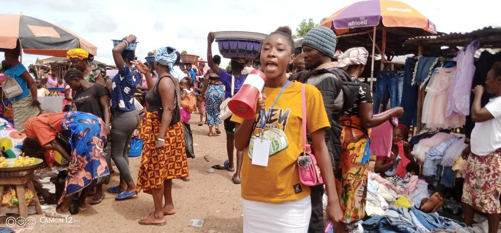 DeAlpheus's tweet photo. Today was another massive voter mobilization and education in Bo City and it's surroundings.
Over 1,500 voter Information, Education and Communication IEC materials was distributed to enhance voters knowledge especially  1st time voters.
@YIAGA, @CGGSierraLeone, #ThePowerof18 https://t.co/b4dzQ29znC