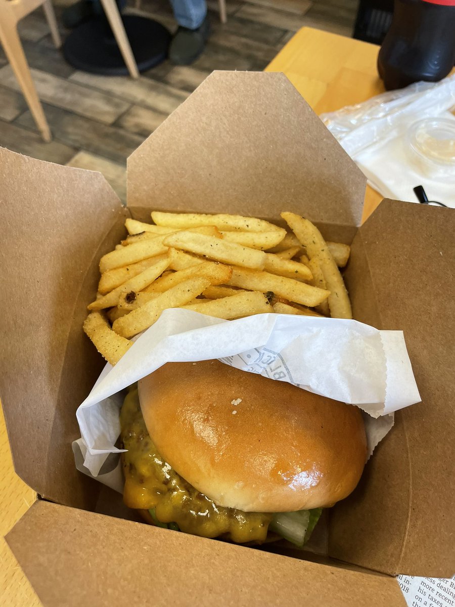 I  found the restaurant Che Butter Jonez on <a href="/EaterAtlanta/">Eater Atlanta</a>  with its “great gas station eats” list. 

Its burger did not disappoint.  Certainly will be back to <a href="/chebutterjonez/">CHE JONEZ</a> to try its salmon and chicken sandwich. The menu changes daily. 

<a href="/CateredCakes/">Catered Cakes</a> you’d like this place.