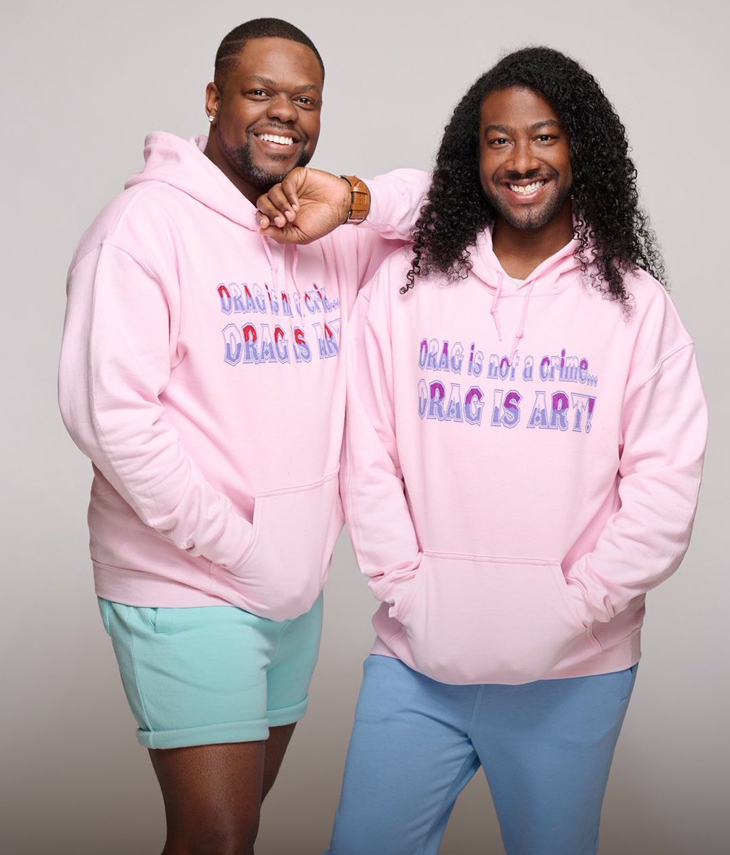 PopCrave's tweet photo. #CanadasDragRace contestants Anastarzia Anaquway and Kimora Amour set to appear on the upcoming season of ‘The Amazing Race Canada.’ 

They are the first-ever team of drag queens to appear on the #AmazingRace franchise. https://t.co/ZRTTm5FpvI
