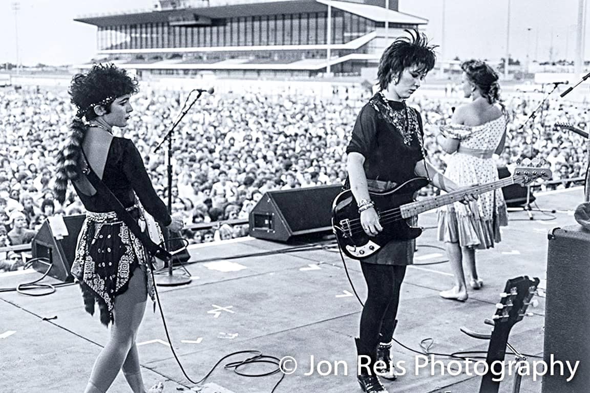 ibakeforaliving's tweet image. The Go-Go&apos;s at Liberty Bell Park August 22, 1981 

Now the site of Philadelphia Mills. #Philly #thegogos
