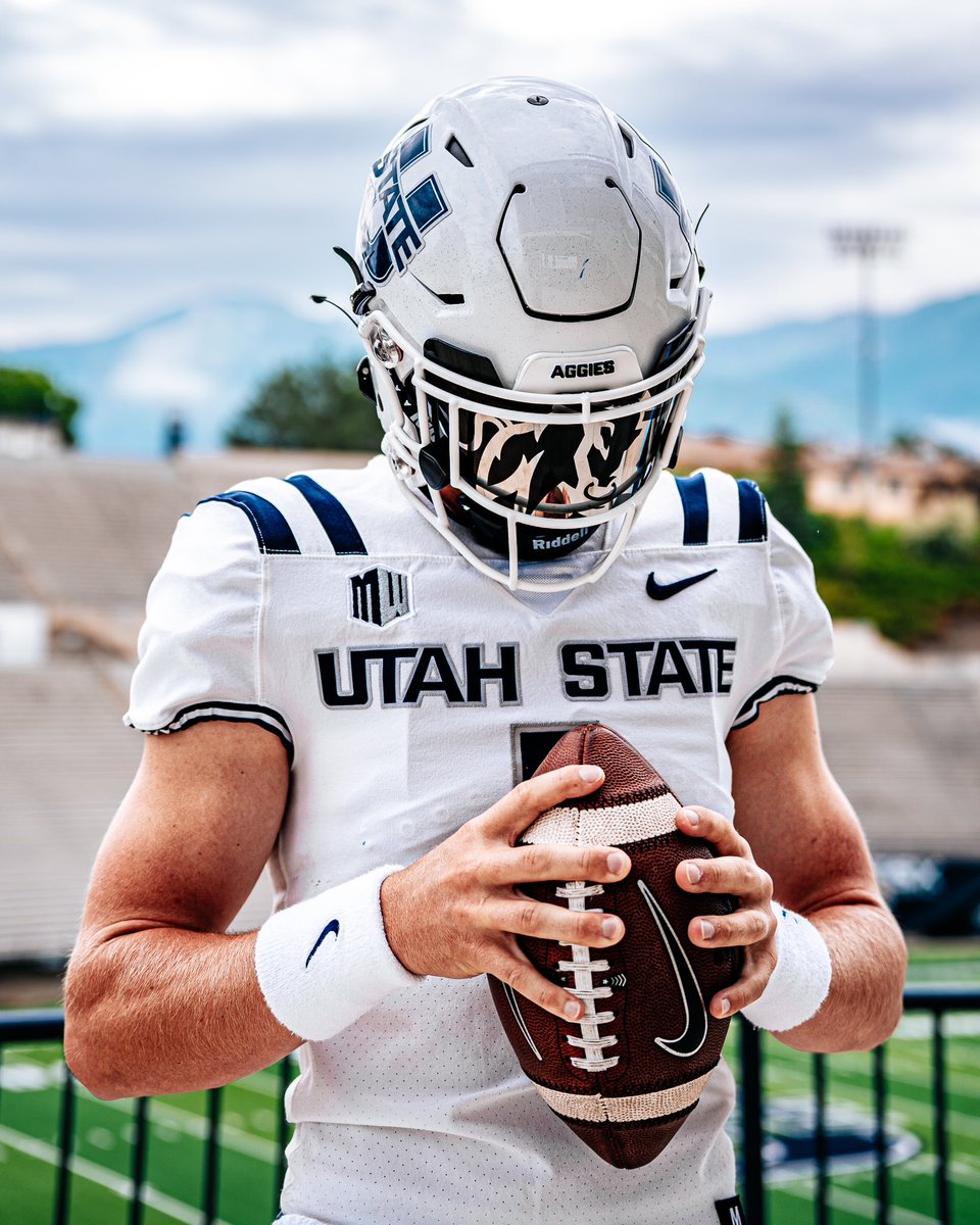 Thank you @USUFootball for a great official visit and a scholarship to play football.