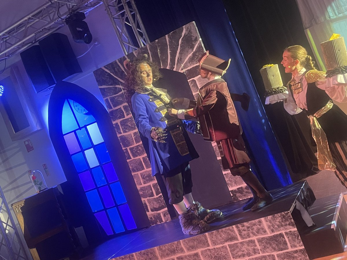 LargsAcademy's tweet image. A magical night for @largsacademy with our final performance of Beauty &amp;amp; the Beast. Outstanding in every way. Well done as always @LargsExpArts and @LargsAcadPEdept 🎭 👏🏻 ☑️
