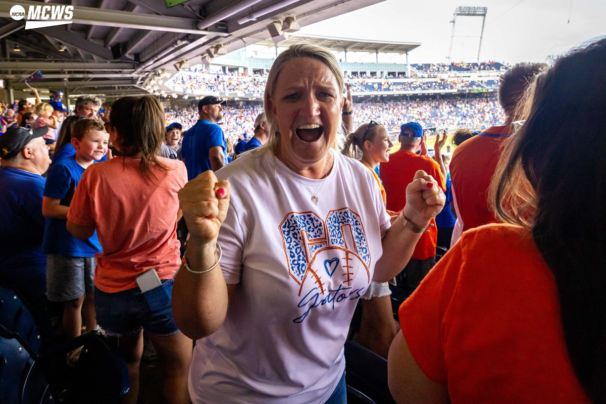 Chompin' for the 'ship!

#MCWS x <a href="/GatorsBB/">Florida Gators Baseball</a>