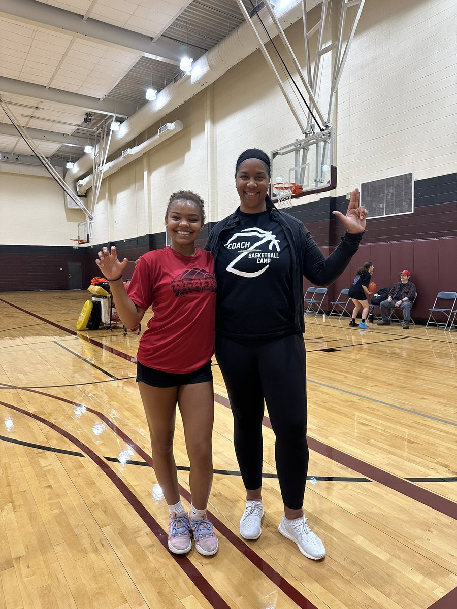 NevaehGray8's tweet photo. Got to drop in to one of @Coach_Z_Antoine camps! It was a great session, and really challenged my ball handling! Will Definitely put these drills to use! Thank you @TXStateWBB @coachpaige30 @CoachTeymer @CoachJericka @Abi_Jordan &amp; last but not least @durrill8040! 

@SALadyHoops https://t.co/aarX7UVlg2