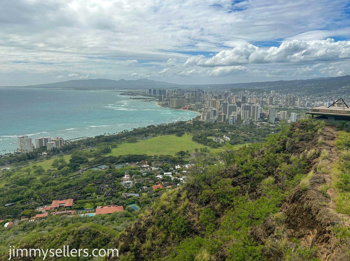 SimmyJellers's tweet photo. Great skies over Honolulu from Diamond Head Crater in Hawaii. Steep climb up. Easiest way to the bottom was to slide on my butt #backsurgery
.
#hawaii #diamondhead #diamondhead #crater #hiking #hikingphotography #honolulu #oahu #islandlife https://t.co/Go7MDPcVh2