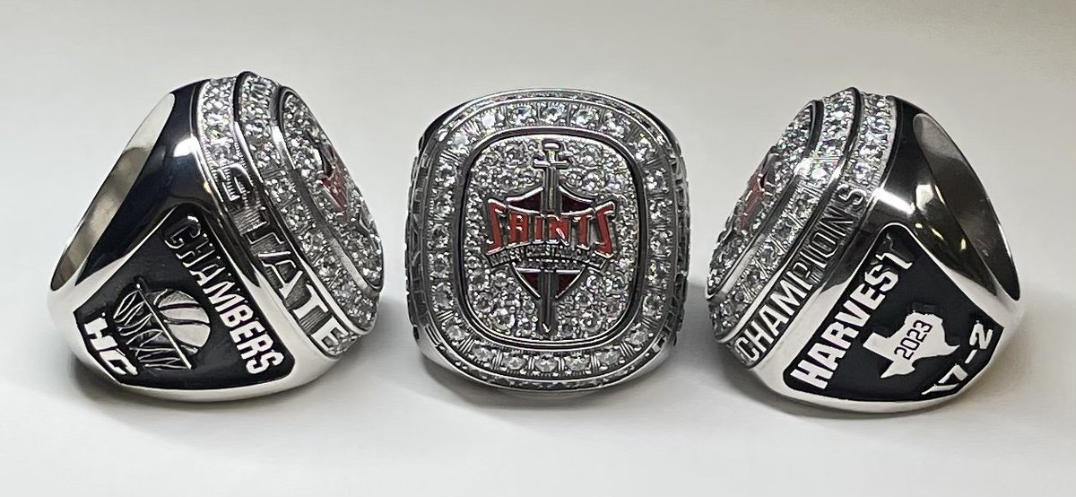 The players and coaches received their 2022-23 State Championship rings yesterday. Congrats!!!