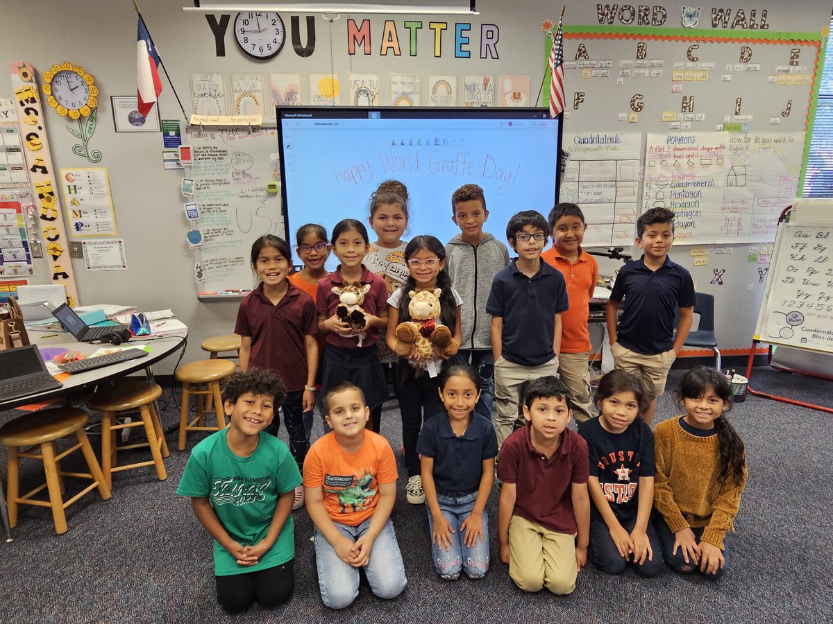 MsSandtotheoval's tweet photo. Happy World Giraffe Day! Did you know that giraffes are the tallest terrestrial animals and a baby giraffe can be taller than a human! We are so a head above the rest🦒 @Save_Giraffe @ajbushelem #WorldGiraffeDay2023 #BobcatsStillLearning https://t.co/K5Acv0Q1JF