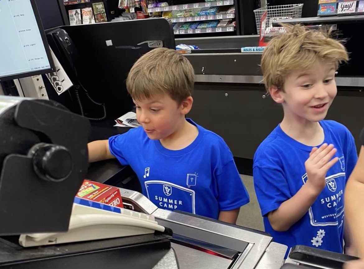 WCS_Houston's tweet photo. Last week our summer campers enjoyed a field trip to @HEB! The campers toured the store, learned about each department, and ate lunch at HEB’s picnic area. 

#wcssummercamp #wcsstem #houstonprivateschools https://t.co/v7VwubMHAG