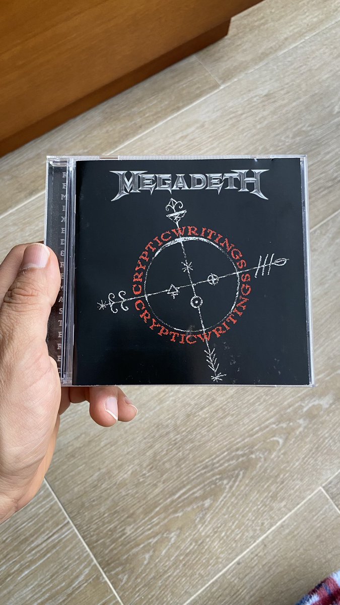 A33REVOLUCIONES's tweet photo. Esta belleza de álbum cumple 26 años, #CrypticWritings de @Megadeth
En la foto la versión remasterizada de 2004 con 4 bonus tracks; Trust (v. en español), Evil That’s Within (v.alternativa de Sin), Vortex (v. alternativa) y Bullprick (v. alternativa de FFF) https://t.co/OHF29wEpXN