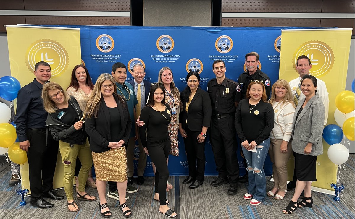 It’s official! @SBCUSD_CCR_LL now offers TWO Gold Certified Pathways! Their groundbreaking work ensures every young person is connected to purpose and is ready for both college AND career. Congratulations @SB_CitySchools ! #postsecondary #edu