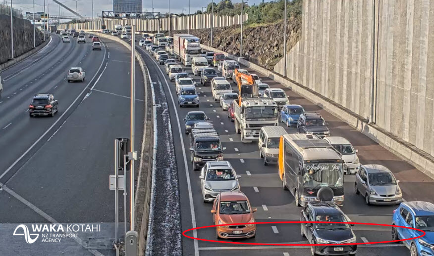 SH20 NORTHBOUND WATERVIEW TUNNEL - 9:45AM Due to a potential overheight vehicle the Northbound Waterview Tunnel has been temporarily closed. Delay your journey until reopening clearance is obtained shortly. ^TP