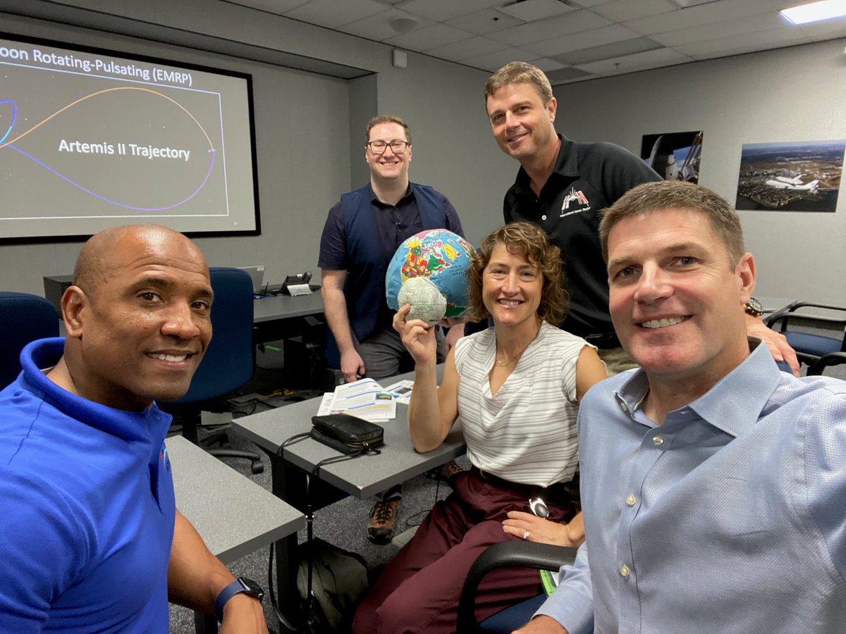 Doubling up the excitement with the first day of @NASAArtemis II training and #NationalSelfieDay! 🚀 ✨