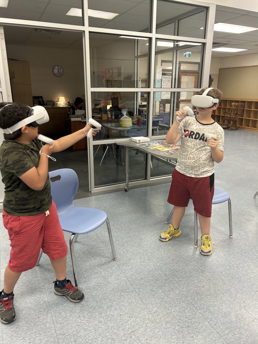 alcdsb_sttm's tweet photo. Thank you Eloise and Michael for sharing your knowledge and expertise around virtual reality tools. Kids (and @TaniaOuellette) couldn’t get enough!  #girlsleadingtech ⁦@alcdsb⁩ https://t.co/4a1KMCO48Q