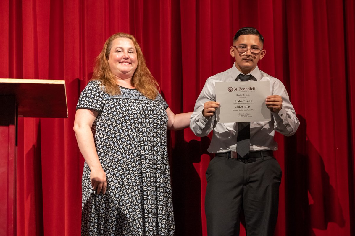 StBenedictsNJ's tweet photo. Looking back at graduation week, we can't forget to acknowledge our middle division grads!! Middle Division students celebrated their advancement into their next chapter. Congrats to all the 8th graders, good luck on the next four years!
#Newark #NewJersey #GrayBees #TheHive https://t.co/9sLPepnMLG