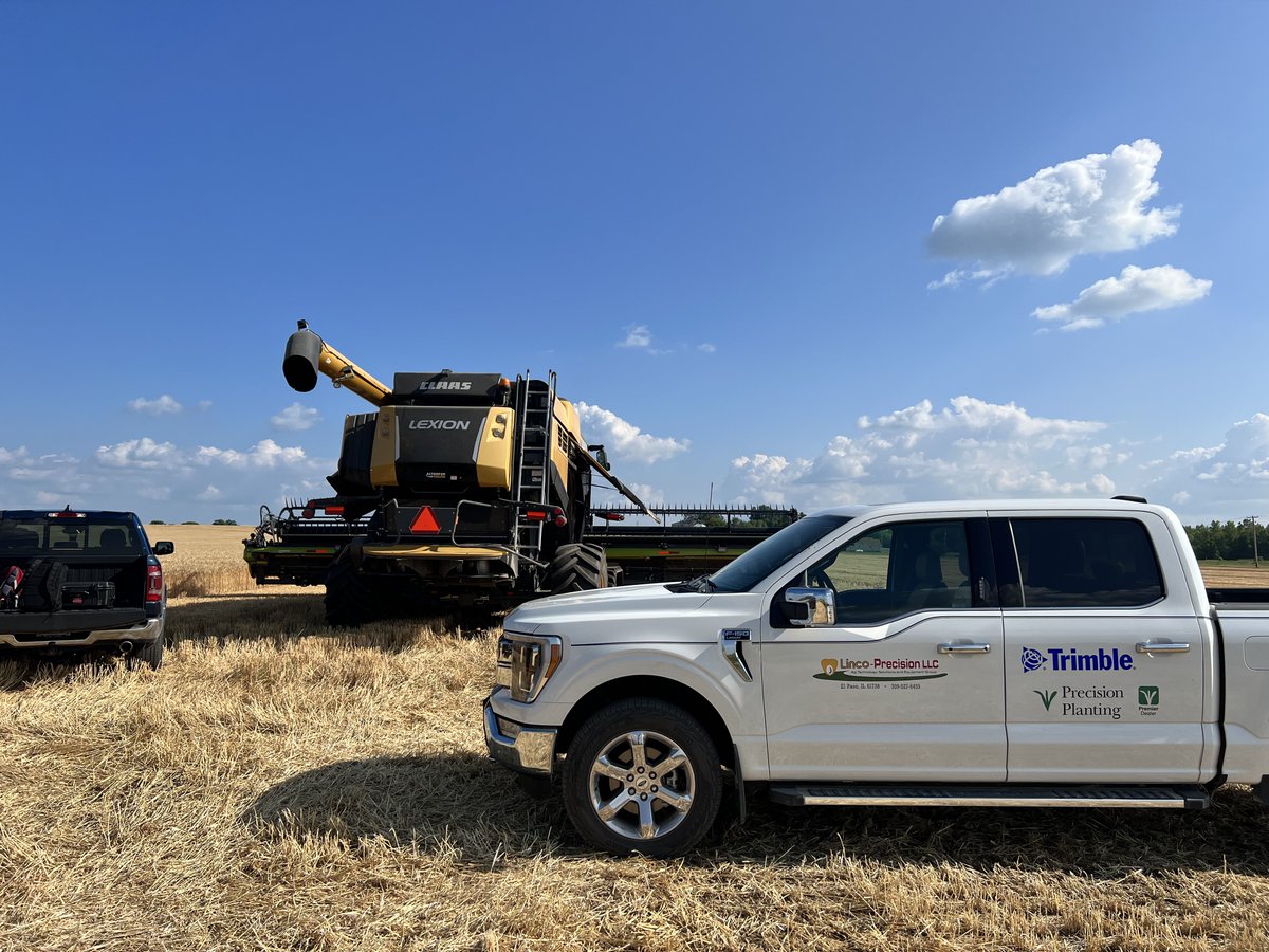 farmwave's tweet photo. Part of having a system be compatible with any make or model of machine is spending time on all of those different makes and models! Tomorrow we’ll be here at the @LincoPrecision demo day answering questions about harvest loss detection. #claas #lexion https://t.co/PybJqobWU4