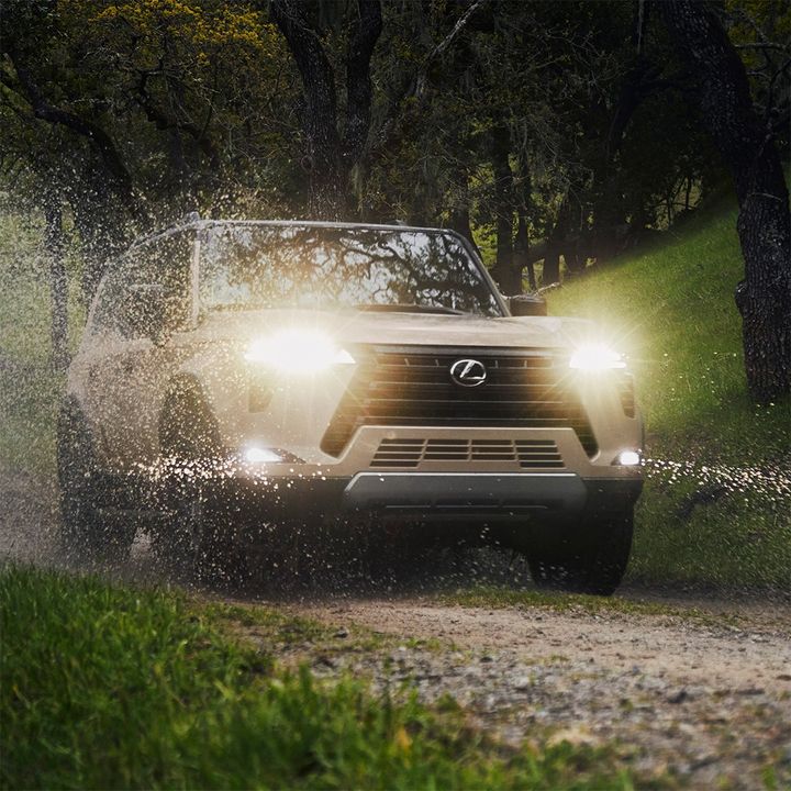 LexusWest's tweet image. If you had the all-new #LexusGX for your next off-road-trip where would you go? 

Learn more: tinyurl.com/2g6hectc

*Prototype vehicle shown