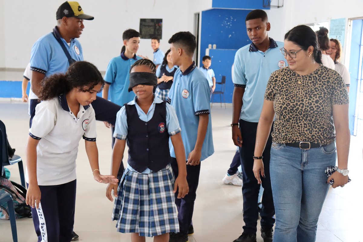 Ciudades_sborde's tweet photo. 📍 Barranquilla

En la I.E. Carlos Meisel reflexionamos sobre la importancia de la comunicación en el relacionamiento con los otros y las otras, y reconociendo en la narrativa periodística  distintas posibilidades para la expresión de las apuestas personales y colectivas. 🙌 https://t.co/65mNI7INqx