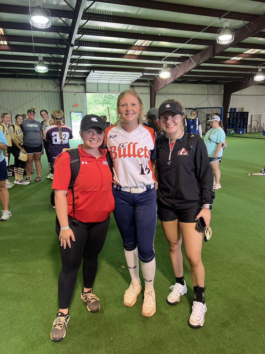 jaden_wheeler15's tweet photo. I had a great time at the Georgia State softball camp on Monday. I learned a lot of new things from a lot of different coaches. @CoachANicholson @LaGrangeCollSB @ECBJoiner @EastCobbBullets @Whitewatersoftb @megregg5 https://t.co/hXKjz4lwrH