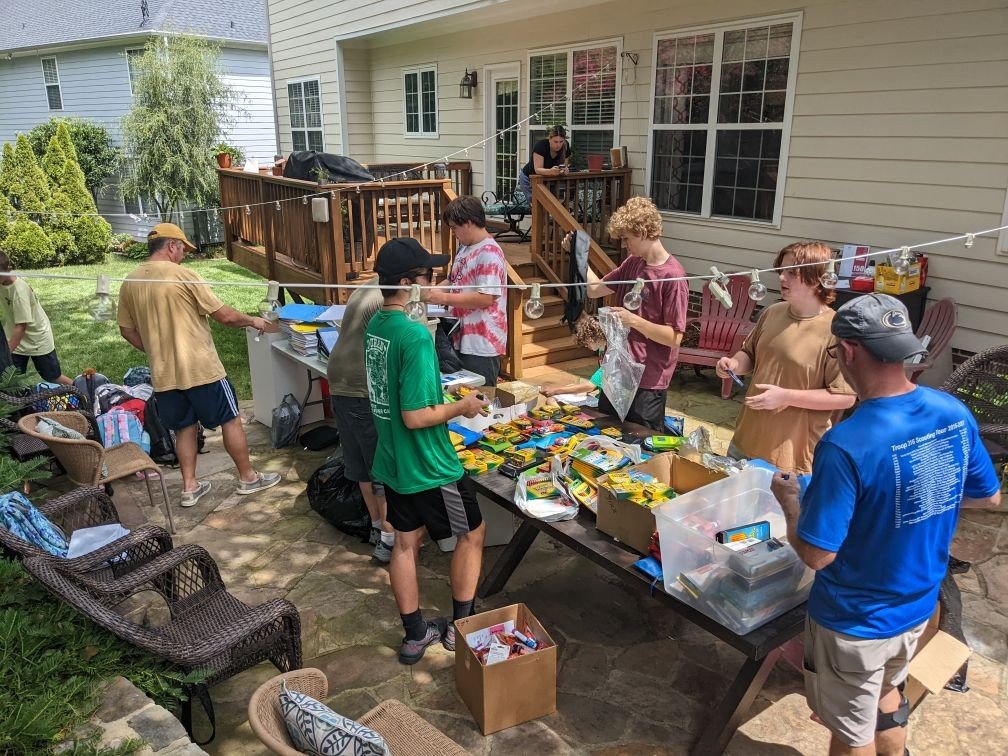 trianglerefugee's tweet photo. We're excited to start our 2023 drive! Last year, we organized an incredibly successful project, and we hope to further our goals this year. From June 22 until July 16, we'll collect school supplies at sites across the Triangle for local refugee students!

https://t.co/YqQcFkehf1 https://t.co/C5Y67VAmlo