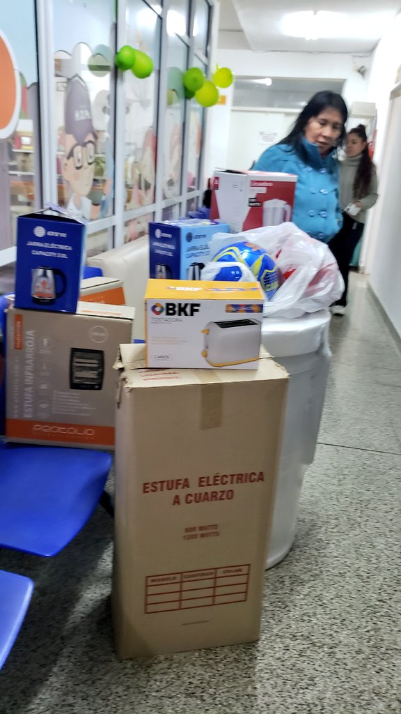 acidolemon's tweet photo. Hoy Marcos fue a fundación HOpe y sorprendió a todos con su solidaridad y amor. 
Que lindo haberte elegido, gracias "primo" departe de tu "prima
@marcosginocchio
@Hope_Salta https://t.co/RL78Z5lsdM