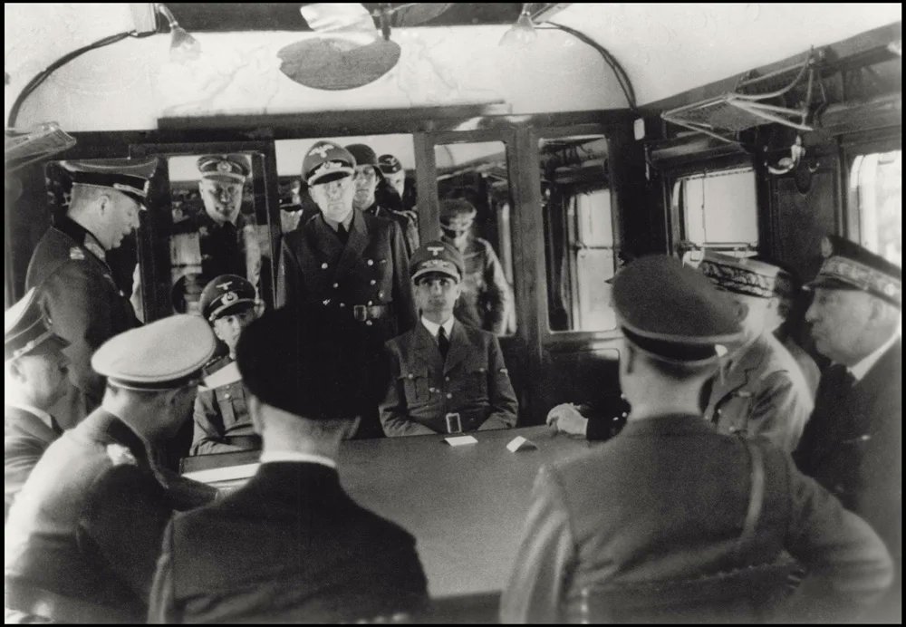 Histoire De France On Twitter 22 Juin 1940 La France Signe L histoire-de-france-on-twitter-22-juin-1940-la-france-signe-l