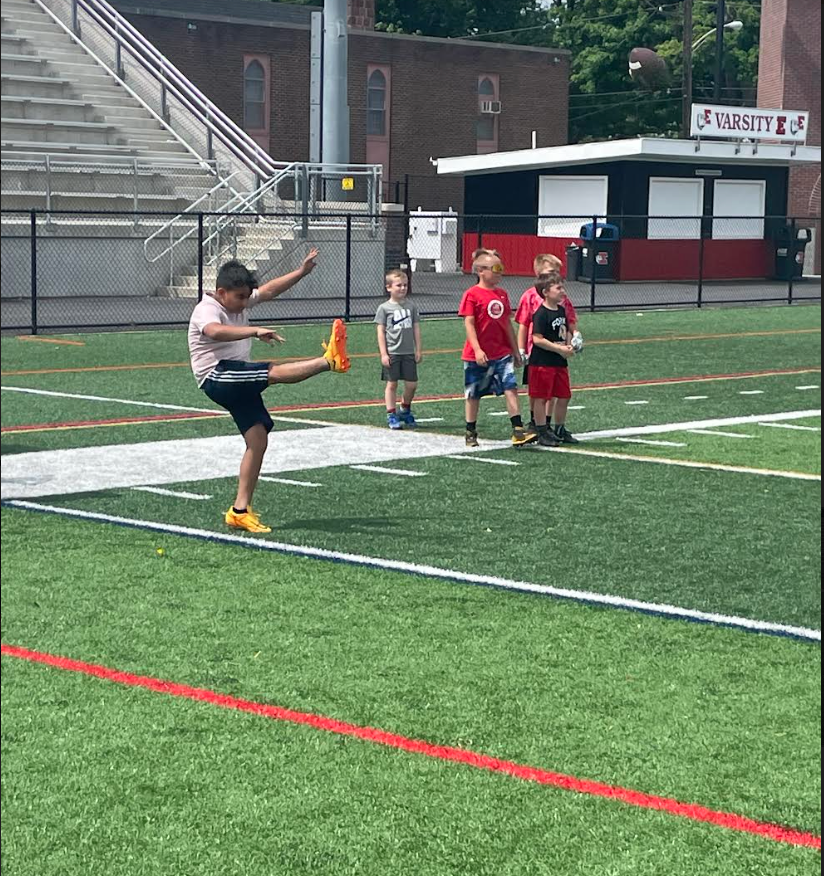 easton football cleats