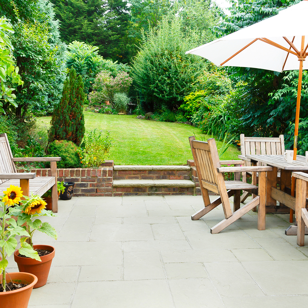 Happy 1st Day of Summer! The season of warm weather, vibrant nature, vacationing, outdoor activities and festivals is officially here. What are you looking forward to this Summer?

bit.ly/44ehZHI

#hellosummer #firstdayofsummer #30SecondsCleaners #30Seconds