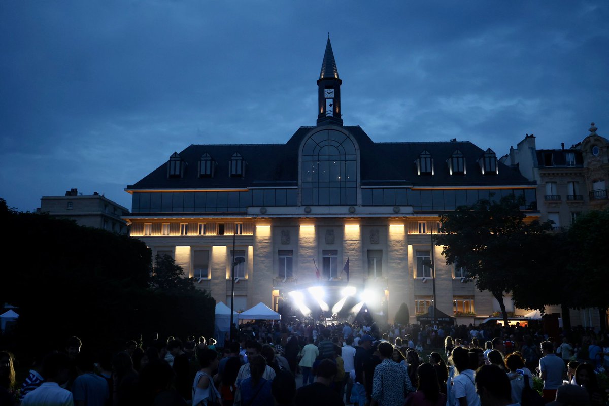 saintmande's tweet photo. #fetedelamusique2023 #saintmande
🥳 Une belle soirée festive, rythmée et familiale pour fêter le début de l'été ! https://t.co/sCgcsVG4hs