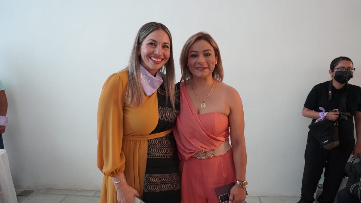 OMEC_Oaxaca's tweet photo. Acudimos a la Toma de Protesta del comité directivo WIM de México,  que tiene como objetivo impulsar iniciativas que visualicen el valor que agregan las mujeres en la minería. Felicitamos a Cristina Rodríguez quien tomó protesta como presidenta del capítulo Oaxaca. https://t.co/LeTCOX4qye