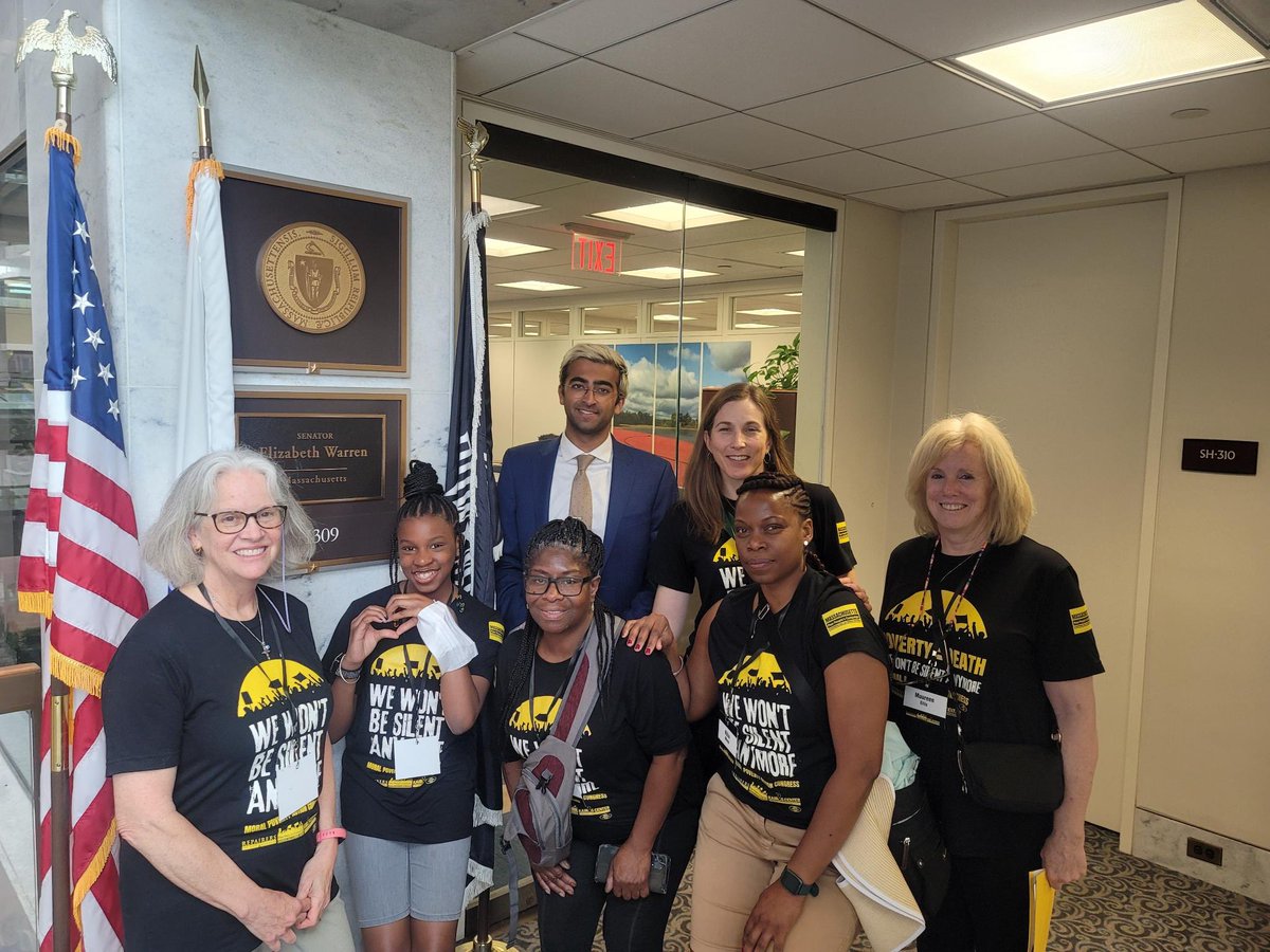 MAPPC making our demands known to our congressional delegations! We demand an end to #DeathByPoverty . We demand the #ThirdReconstruction. #MoralPovertyActionCongress #PoorPeoplesCampaign
<a href="/UniteThePoor/">Poor People's Campaign</a> <a href="/RepStephenLynch/">Rep. Stephen F. Lynch</a> <a href="/RepMoulton/">Rep. Seth Moulton Press Office</a> <a href="/SenMarkey/">Ed Markey</a> <a href="/SenWarren/">Elizabeth Warren</a>