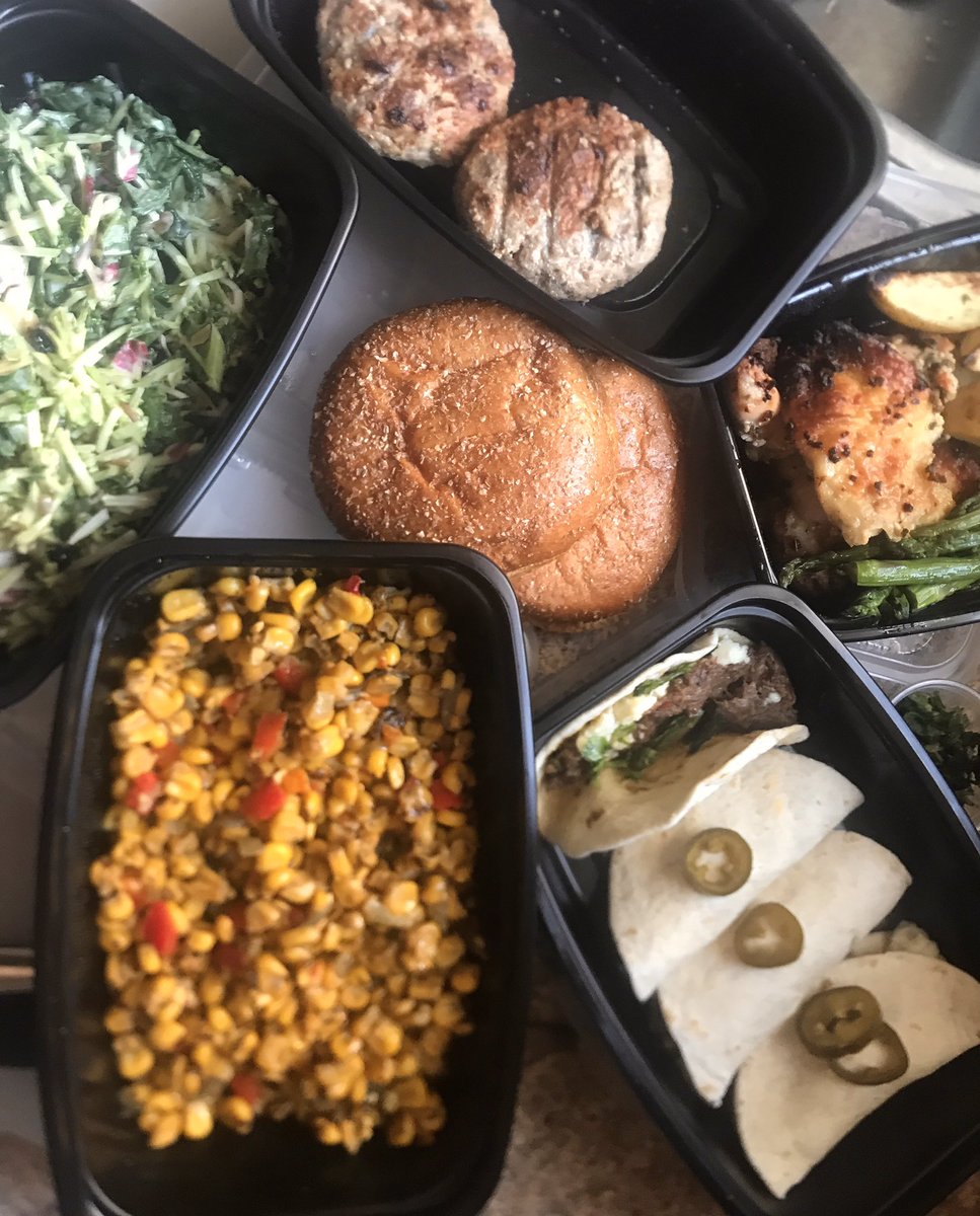 Just picked up dinner from “I Cook In Color!” Only so many hours in the day in Natl Soul Food Month &amp; being able to order, grab &amp; go is👍🏾Menu for 6/21 ⬇️. 

Soft Shell Brisket Tacos
Roasted Lemon Chicken &amp; Potatoes
Turkey Burgers 
Roasted Corn Succotash 
Crunchy Broccoli Slaw