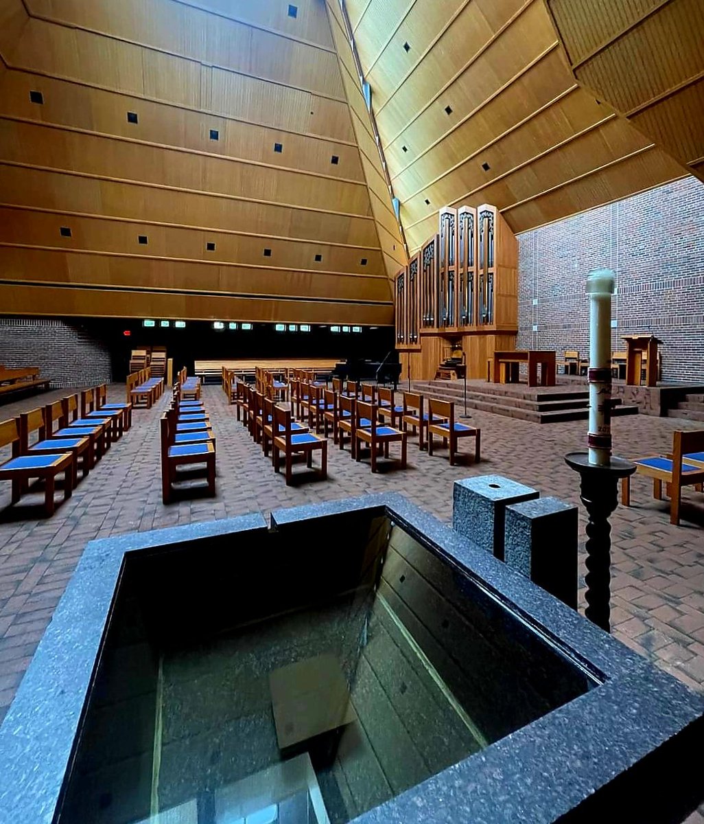 WcornettIII's tweet photo. Gloria Dei Worship Center Trinity Lutheran Seminary at Capital University, Columbus, Ohio. 1999 through 2015 I spent a lot of time up front directing educational programs. This is how we do it.  The church as a community of moral deliberartion https://t.co/r2RBOqtQKz
