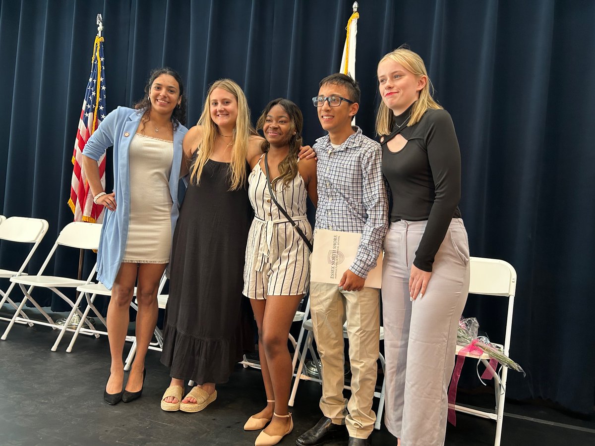 Michele Carlson tweet media