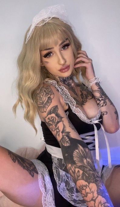 POV u hire a maid but she only knows how to clean up 1 thing https://t.co/T4Q8SRDBRP