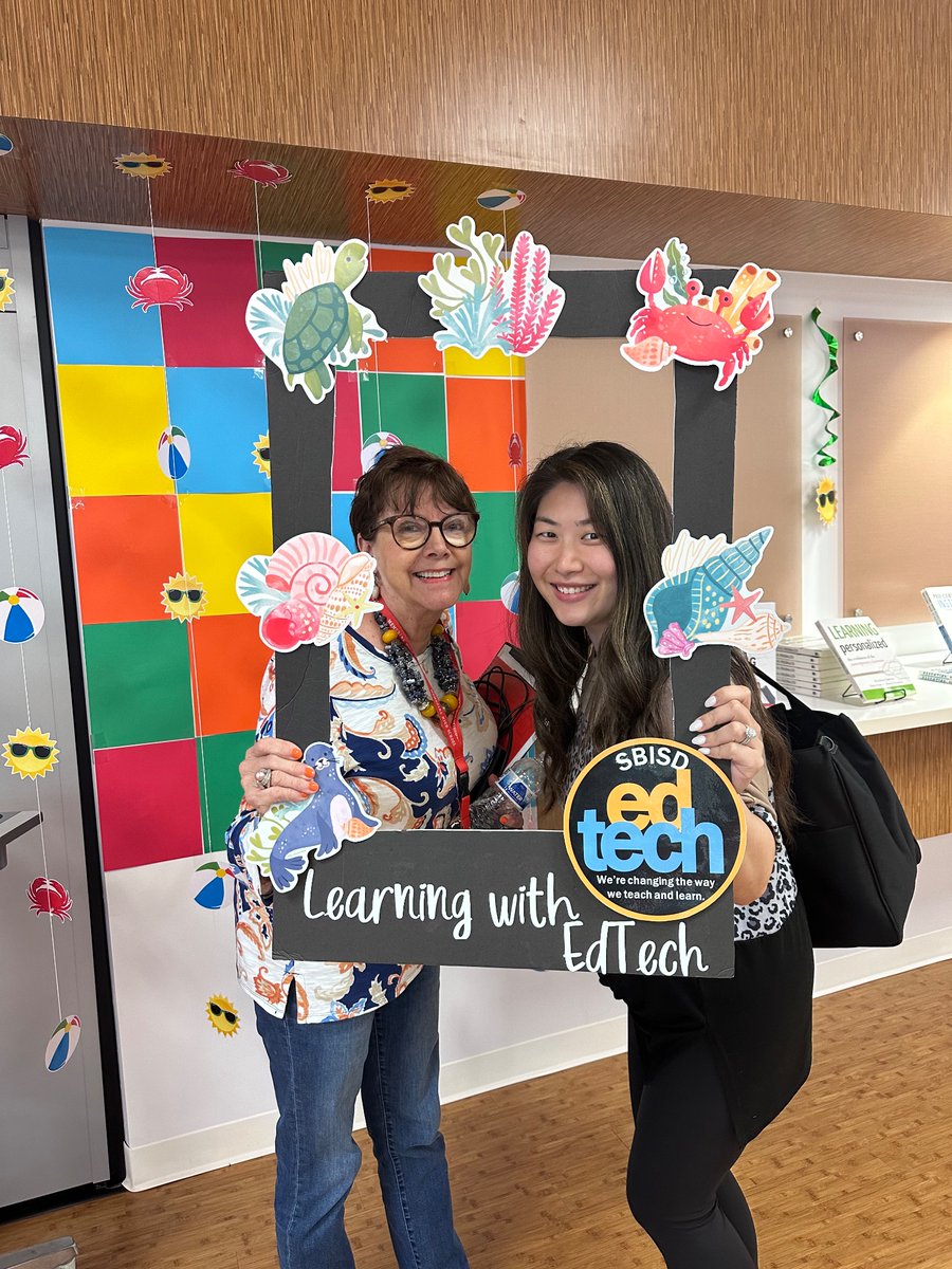 SBISDEdTech's tweet photo. 💻EdTech Summer PD  + 🍧Ice cream= A great day of learning!  #SBISDEdTech #EdtechSummerPD #Limitlesscuriosity https://t.co/nxdZCik0r3