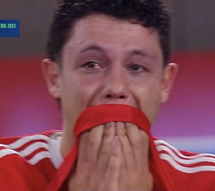 Atualizações
Títulos de Futsal no Pavilhão da Luz desde 2010
- Benfica foi campeão 3 vezes
- Sporting foi campeão 5 vezes
Boa noite 😎