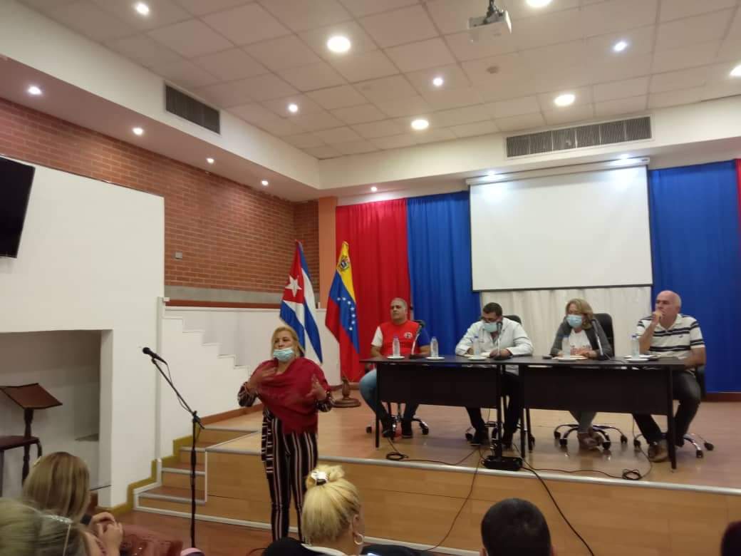 Con la participación de directivos y funcionarios de la Dirección Nacional y de la Coordinación de Distrito Capital se realizan las conclusiones de la visita al CSI " Salvador Allende".#CubaPorLaVida #CubaCoopera