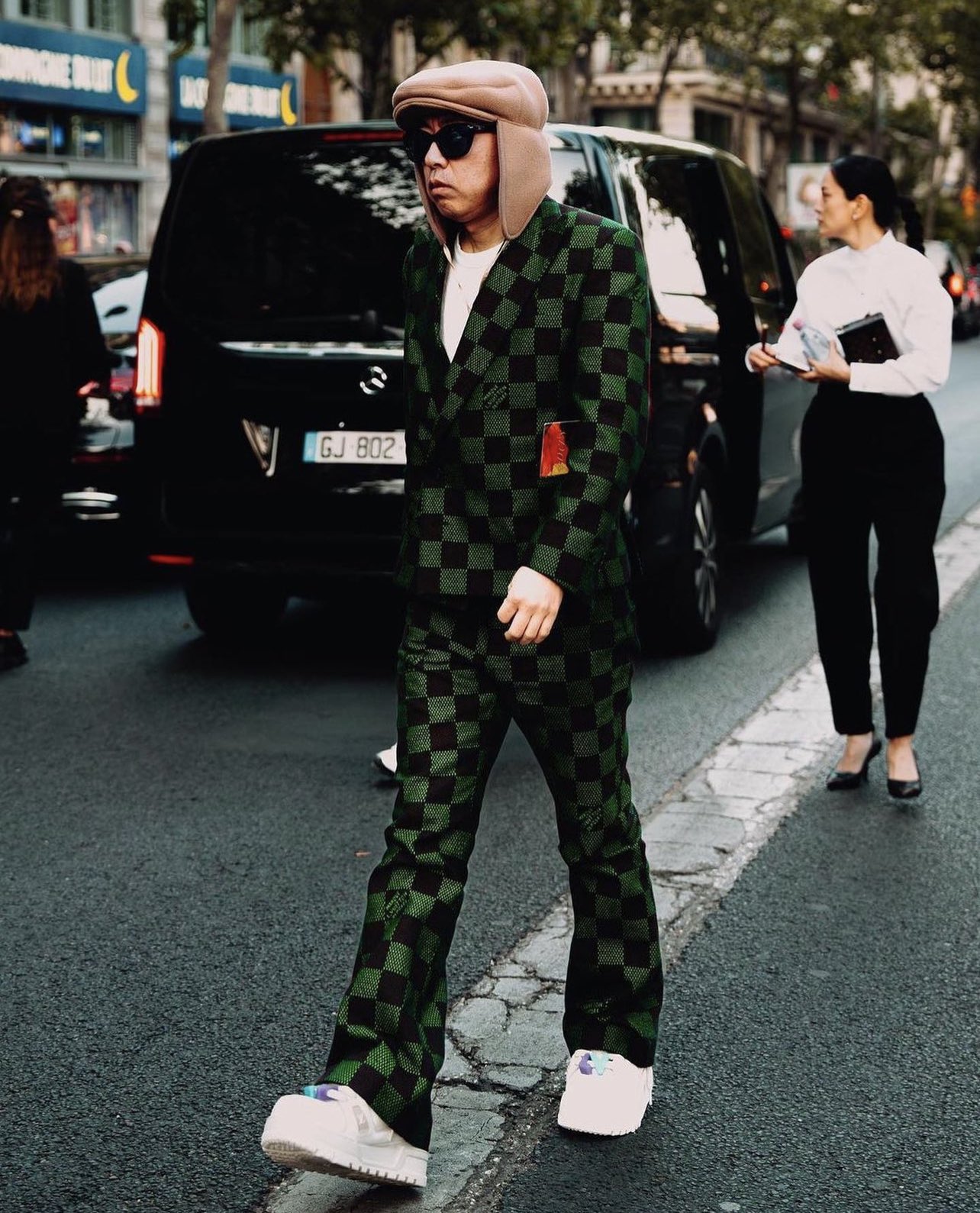 HARDEST FIT PICS on X: NIgos Outfit for Louis Vuitton show